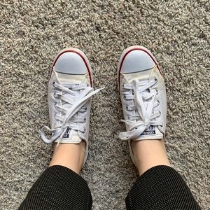 Converse low top